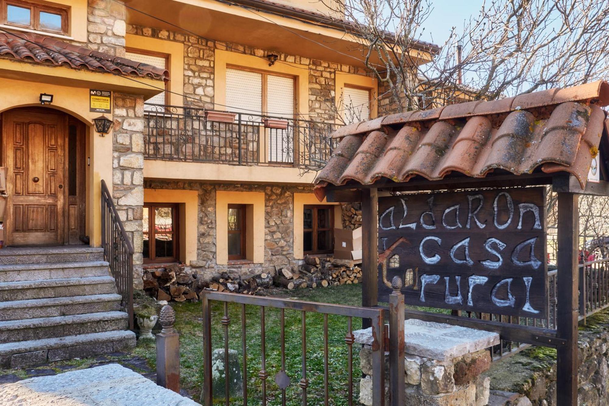 Gasthaus Aldaron Boca de Huérgano Exterior foto